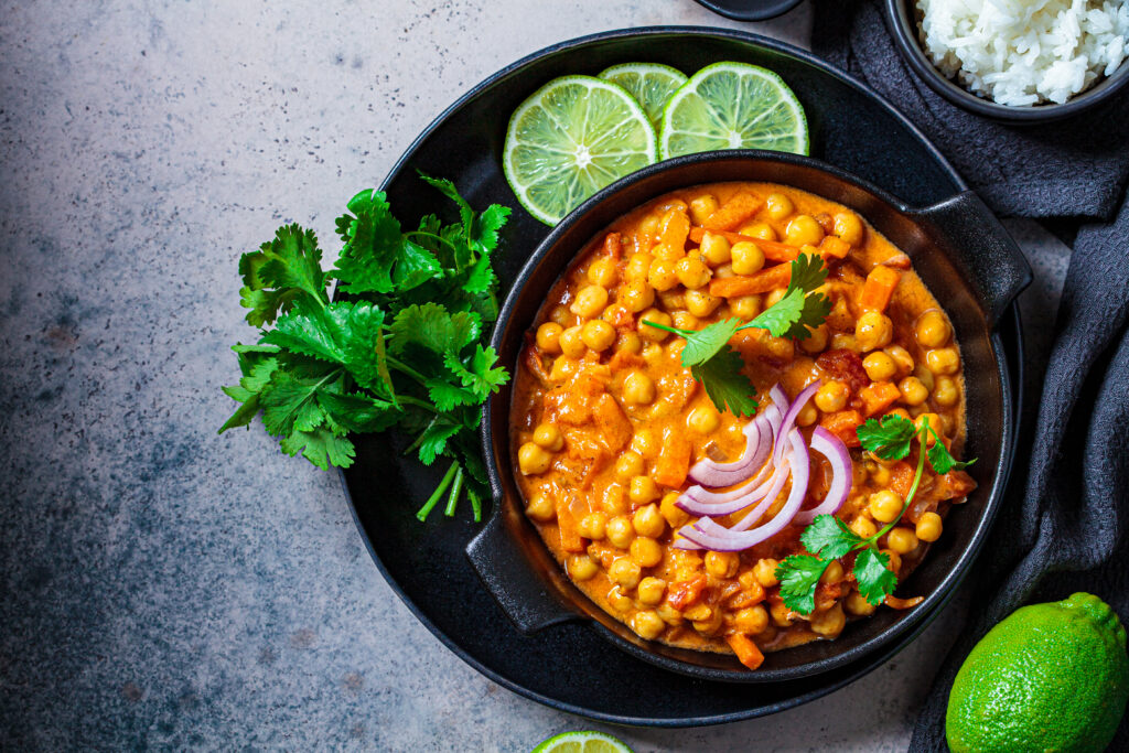 Chickpea and Roasted Pepper Chaat-Style Curry
